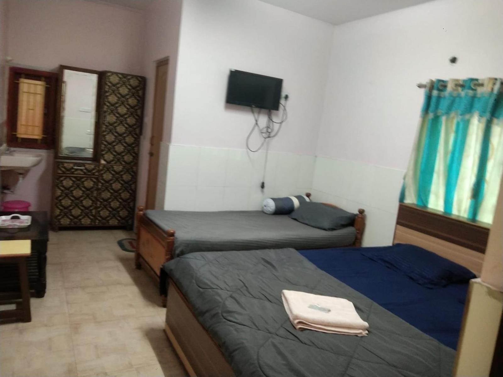 Hp Hotel - Hotel Pentoz Ooty Buitenkant foto
